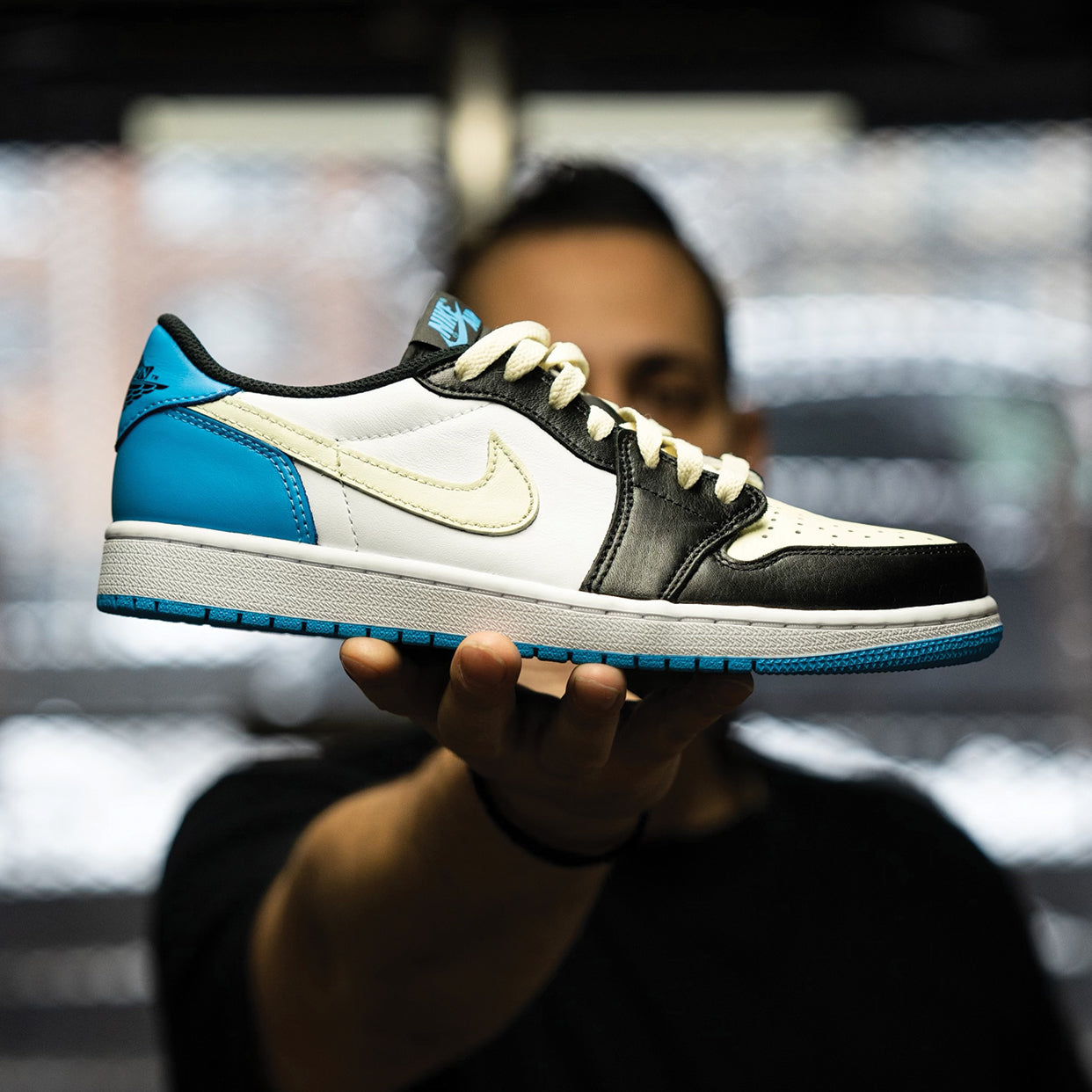 "UNC CREAM" CUSTOM JORDAN 1 RETRO LOW