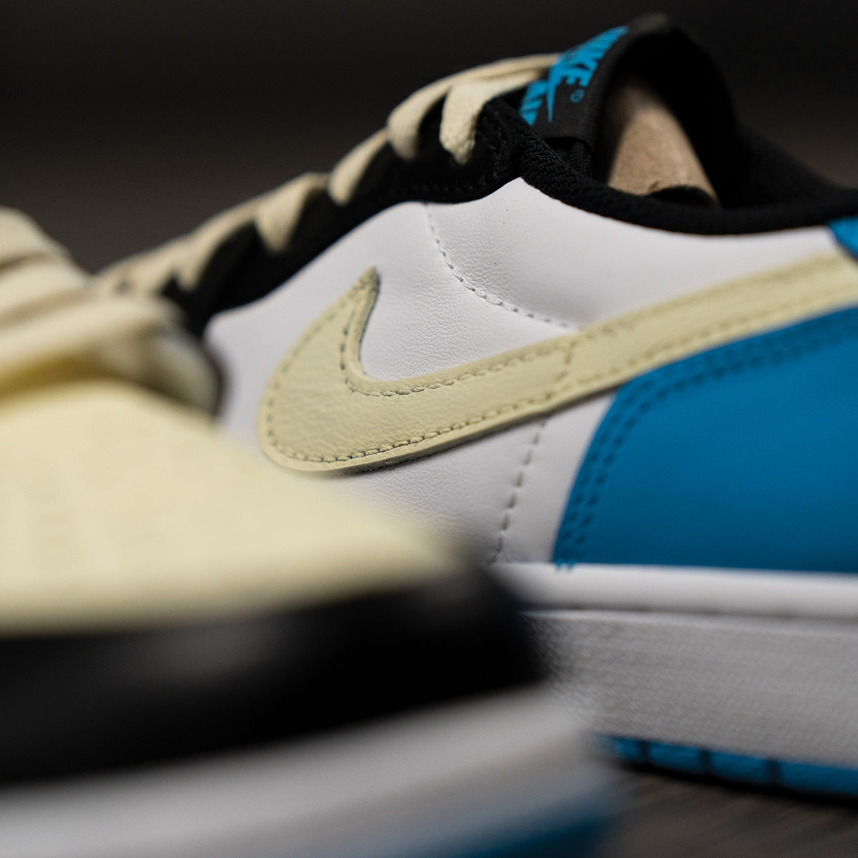 "UNC CREAM" CUSTOM JORDAN 1 RETRO LOW